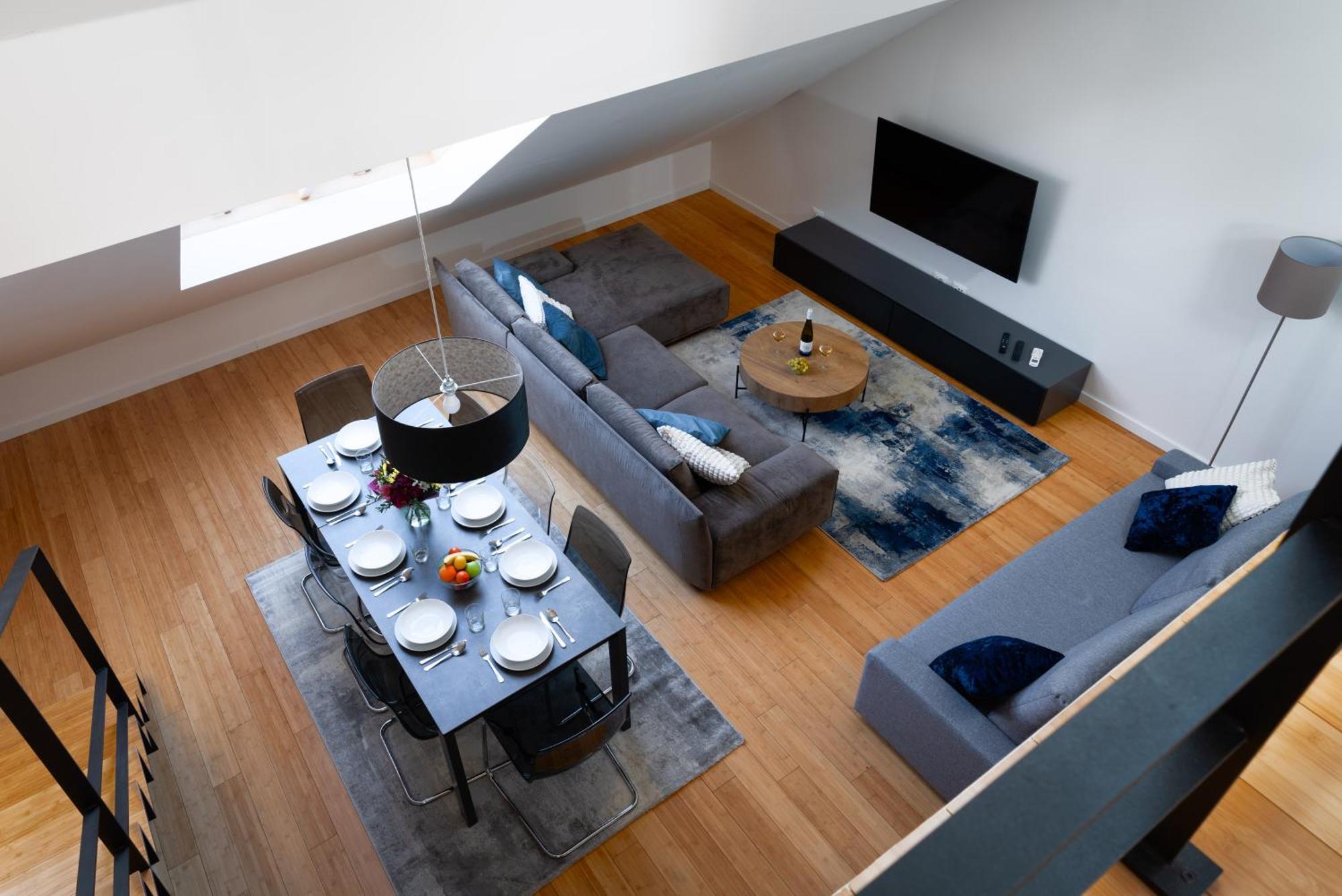Two-Level Apart With A Terrace Near The Vltava River Prague Exterior photo